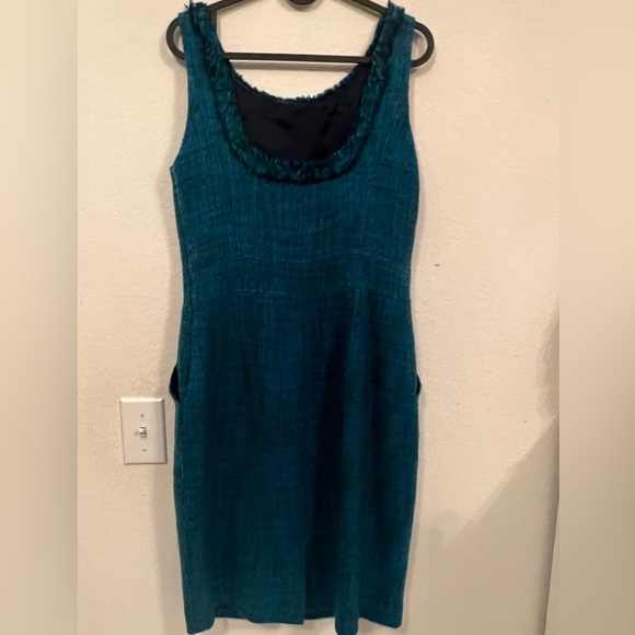 👗C. Wonder tweed Dress - Picture 2 of 16